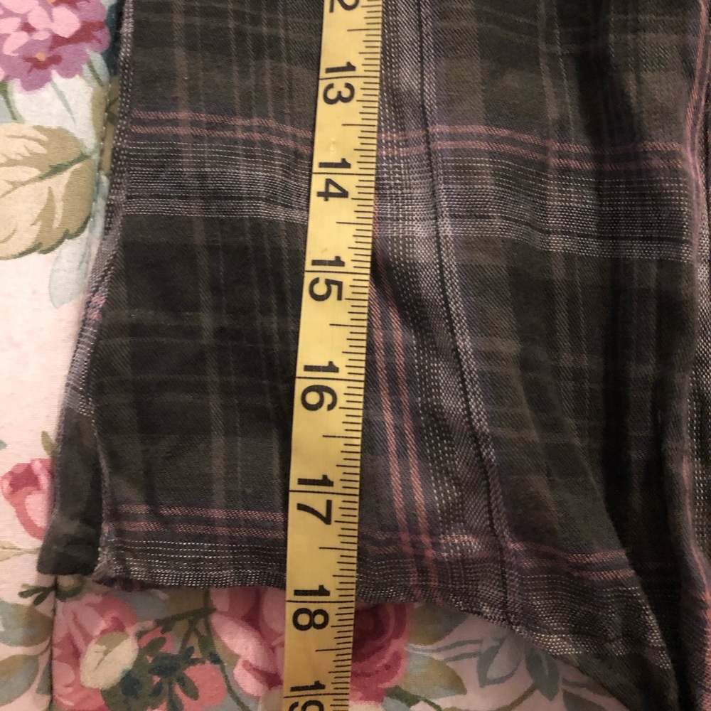 Plaid button down top | size XS | crop - Picture 6 of 6